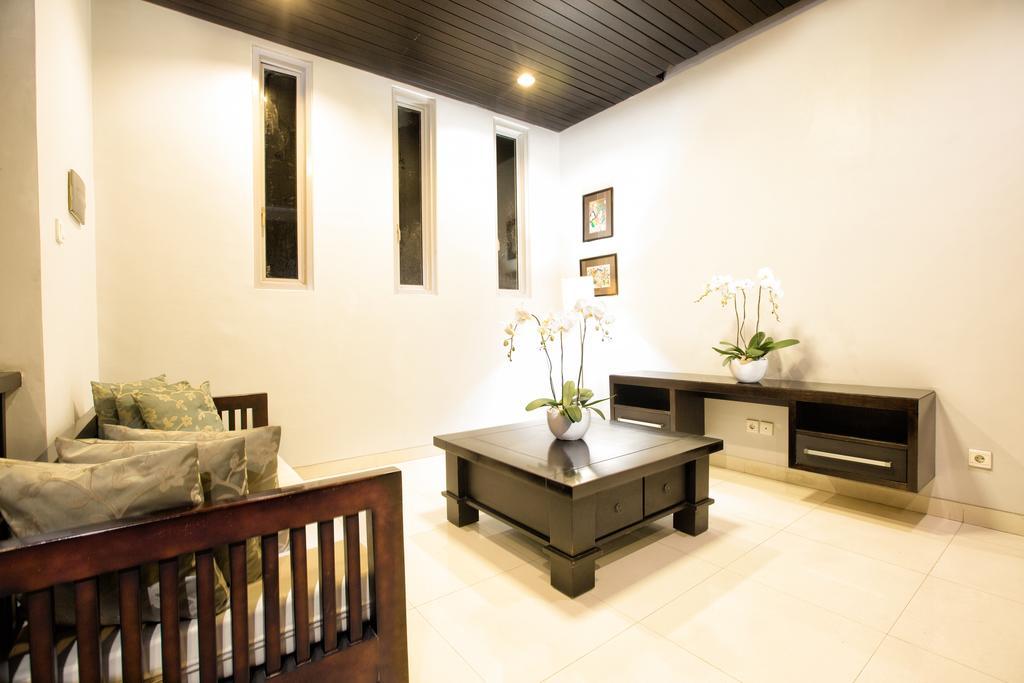 סמיניאק Inkuta Residence And Villa מראה חיצוני תמונה