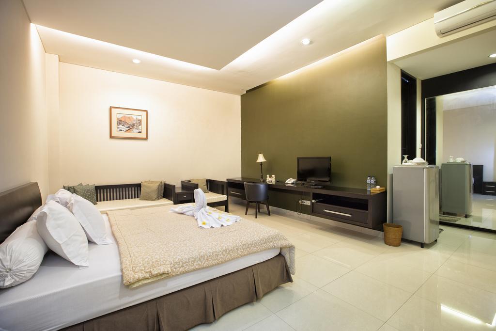 סמיניאק Inkuta Residence And Villa מראה חיצוני תמונה